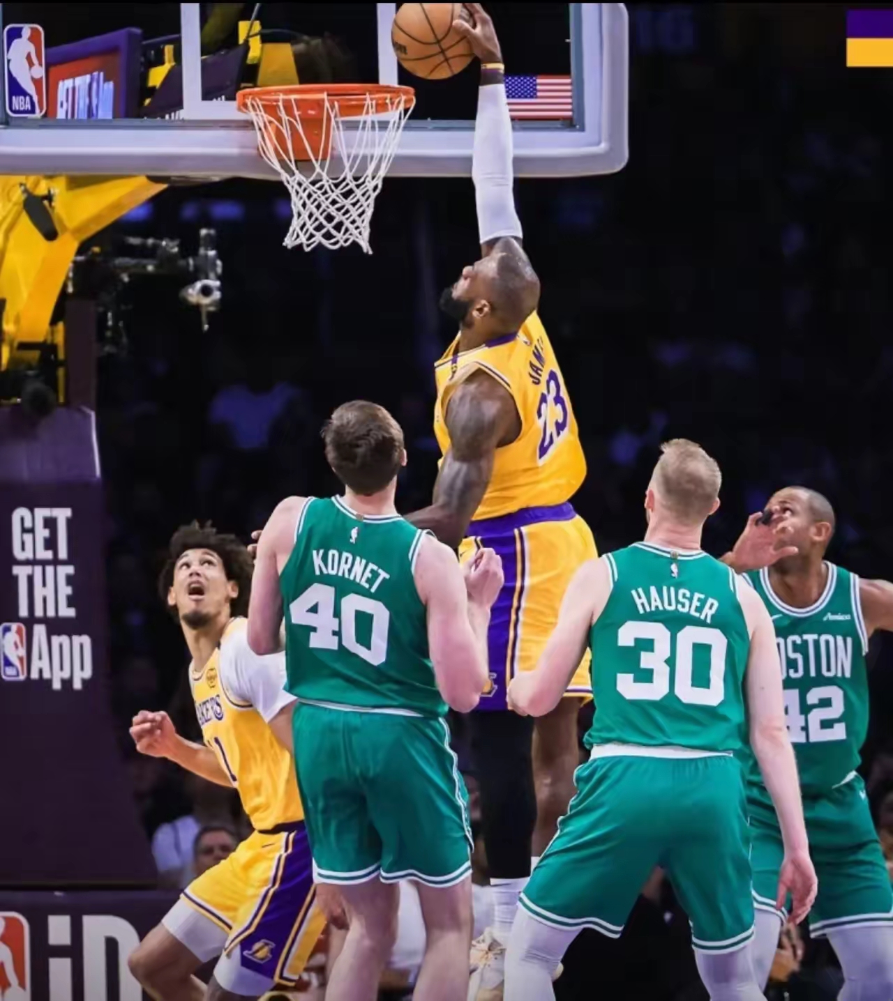 关于詹姆斯VS杜兰特！凯尔特人战胜湖人，豪取四连胜的信息