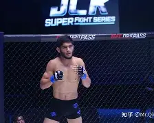 助攻犀利，战胜防线的钥匙在于团队配合的简单介绍